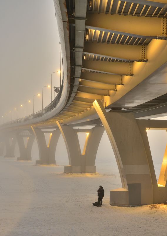санкт-петербург, мост,  берег, рыбалка, нева, зимняя рыбалка, рыбак, Рыбака видно издалека фото превью