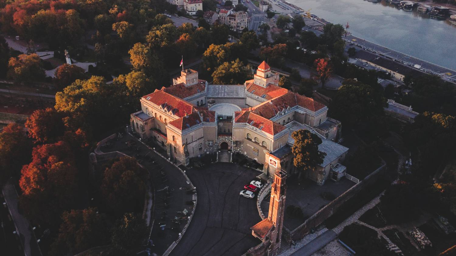 город, здания, архитектура, аэрофото, рассвет, осень, сербия, Рябинин Влад