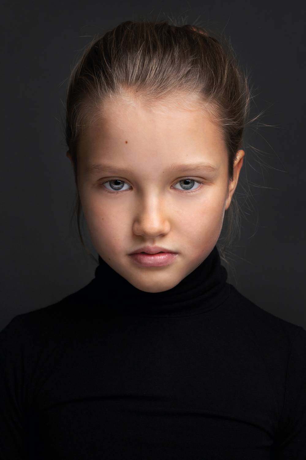 , Антон Леонов