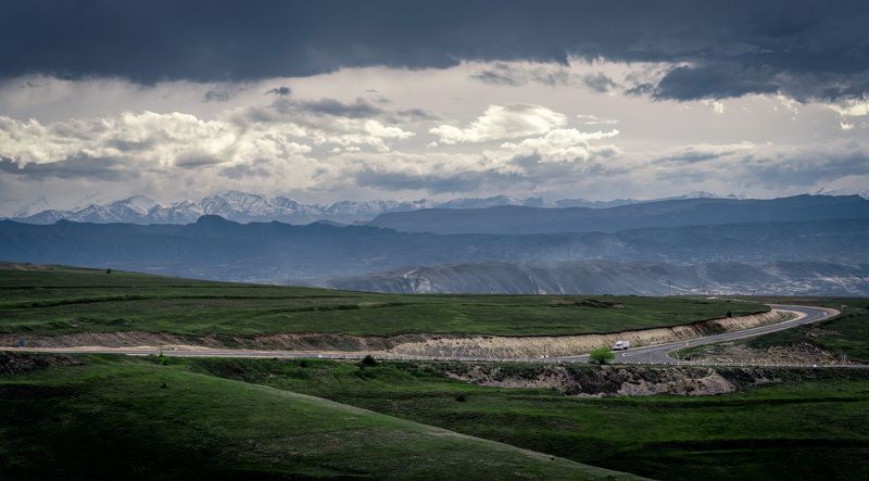Горы, пейзаж, дорога, Дагестан Небо, горы и дорога фото превью