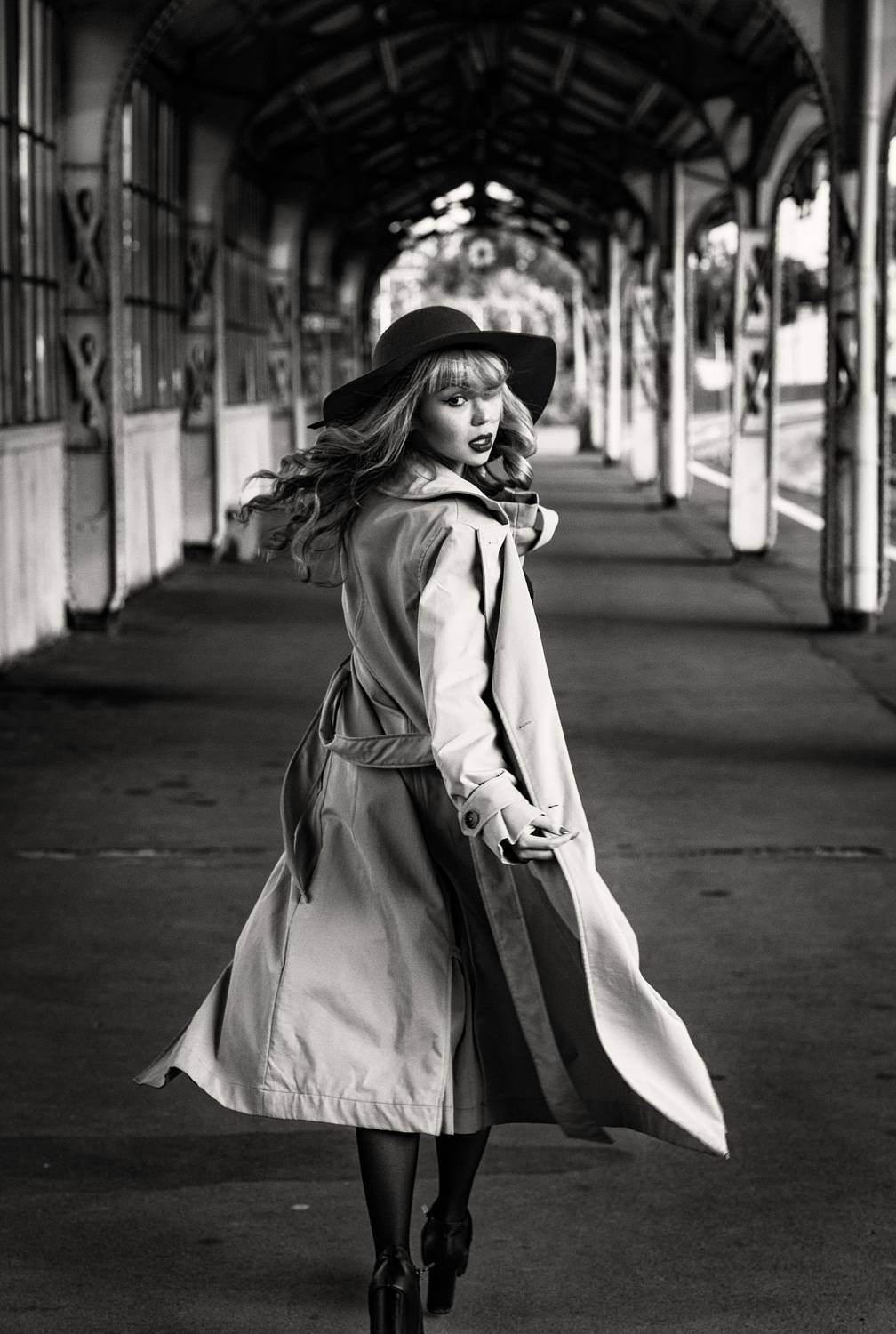 девушка, вокзал, настроение, городской стиль, образ жизни, черно-белое, Плешков Алексей