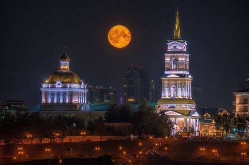 Полнолуние над Пермью