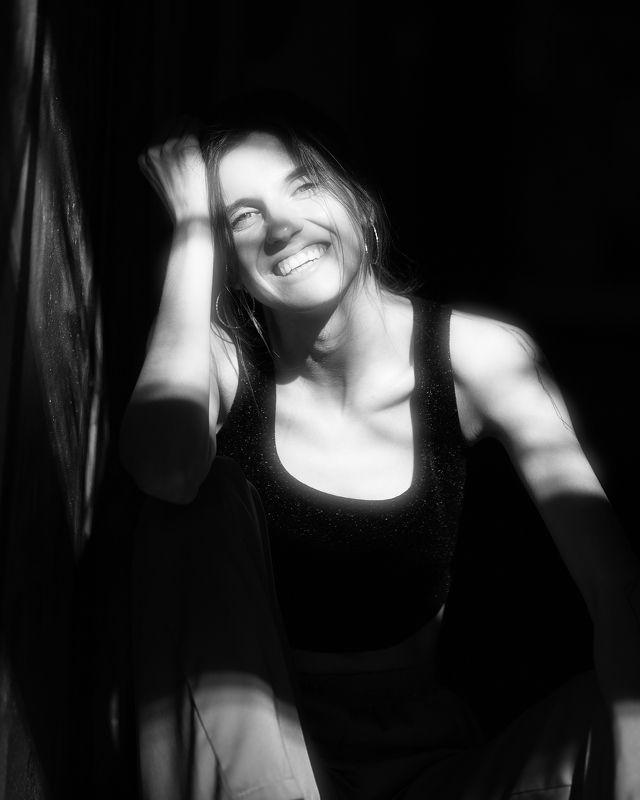 портрет, портретная фотография, женский портрет, естественный свет, фотосессия, чб, девушка, естественность Alena фото превью