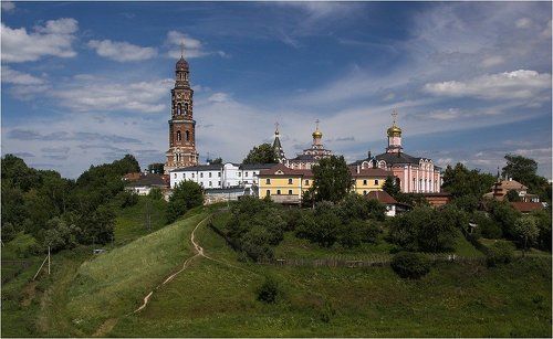 Тропинка к монастырю