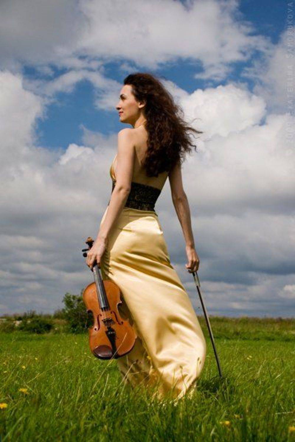 девушка, скрипка, поле, лето, Екатерина Саморукова
