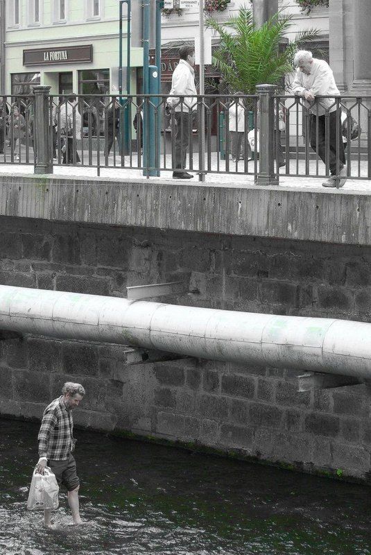 ловец, иллюзия, город, деньги В поисках счастья фото превью