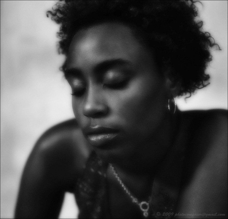 портрет, pilgrim, пленка, средний формат, 6х6, bronica s2, nikkor-p In her eyes... фото превью