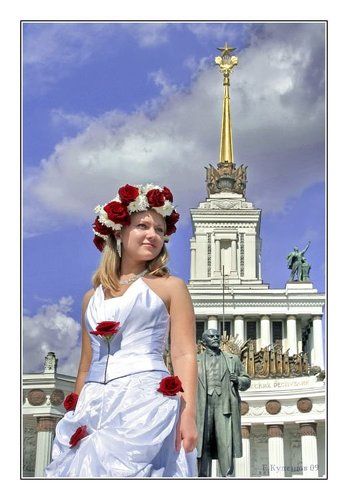 Здравствуй, страна героев, страна мечтателей, страна ученых!