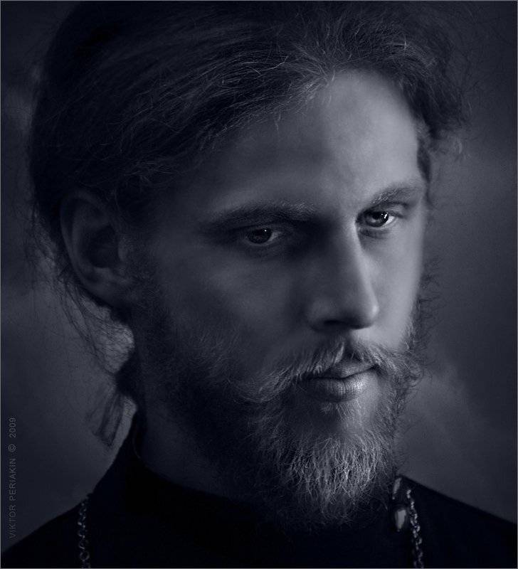 , Виктор Перякин