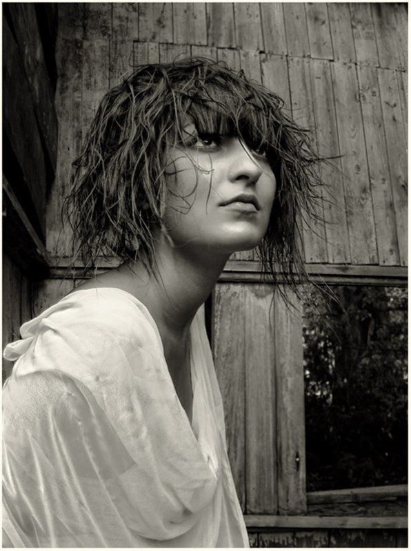 Innes фото превью