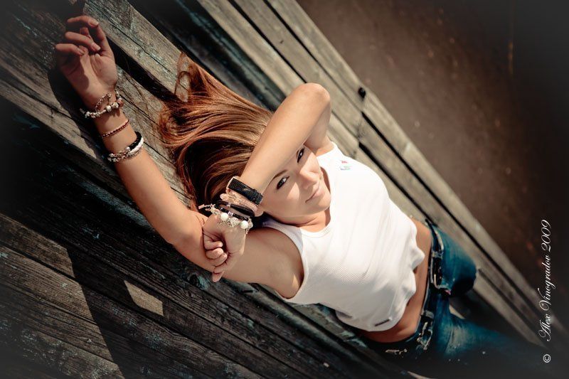 pa_to_ka, вечер, девушка, лавочка Вечером на лавочке... фото превью