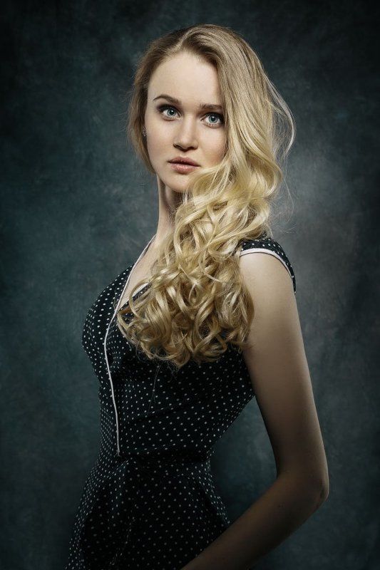 Классический портрет для Иры фото превью