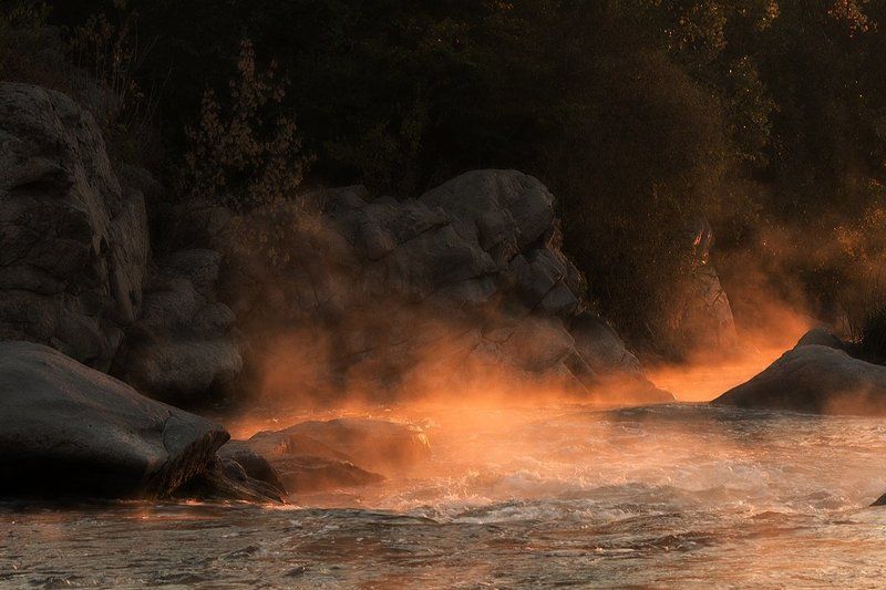 Река.Пороги.Утро. Туман. Огонь утреннего тумана. фото превью