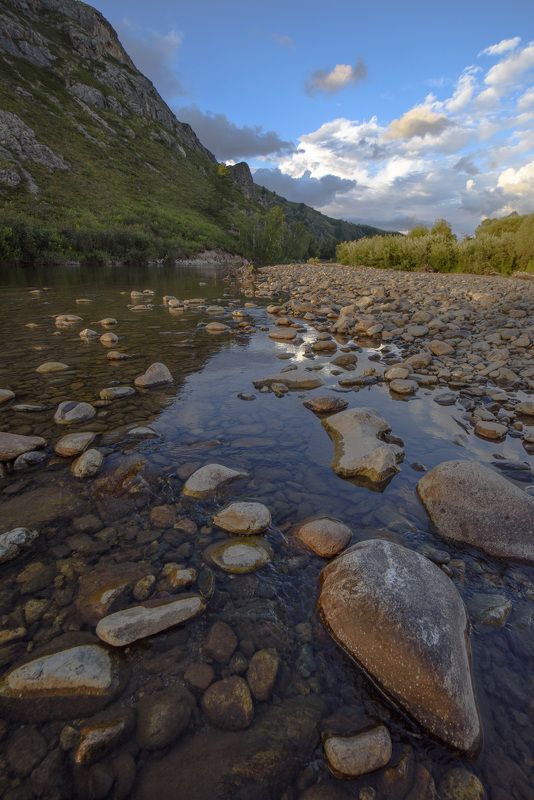 вечер, закат, река, горы,лето Река Иня фото превью