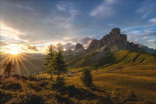 Солнечных лучей нити...