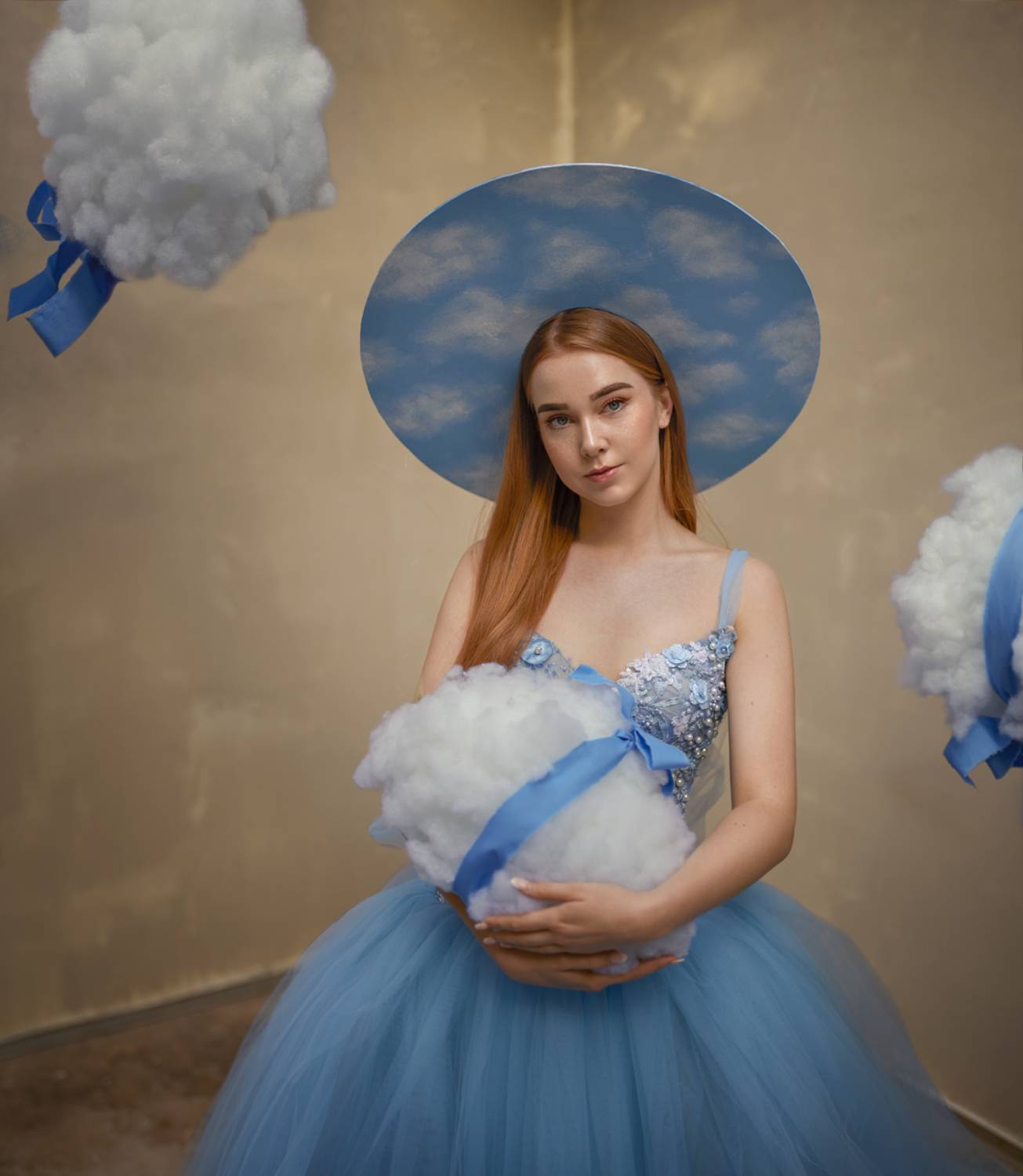 облака, девшка, голубой, небо, файн арт, Natalie Seitner