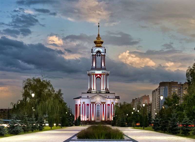 город, архитектура, храм, курск, вечер, здание,памятник Храм Великомученика Георгия Победоносца фото превью