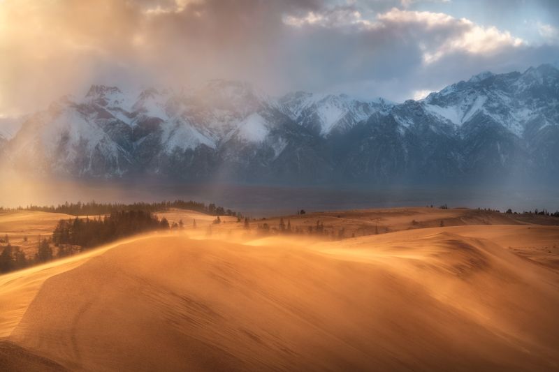 Чарская пустыня, Чара, пейзаж, дождь, mountains, Кодар, пустыня, горы, Забайкалье, бархан, песок, landscape, desert Бархатный бархан фото превью