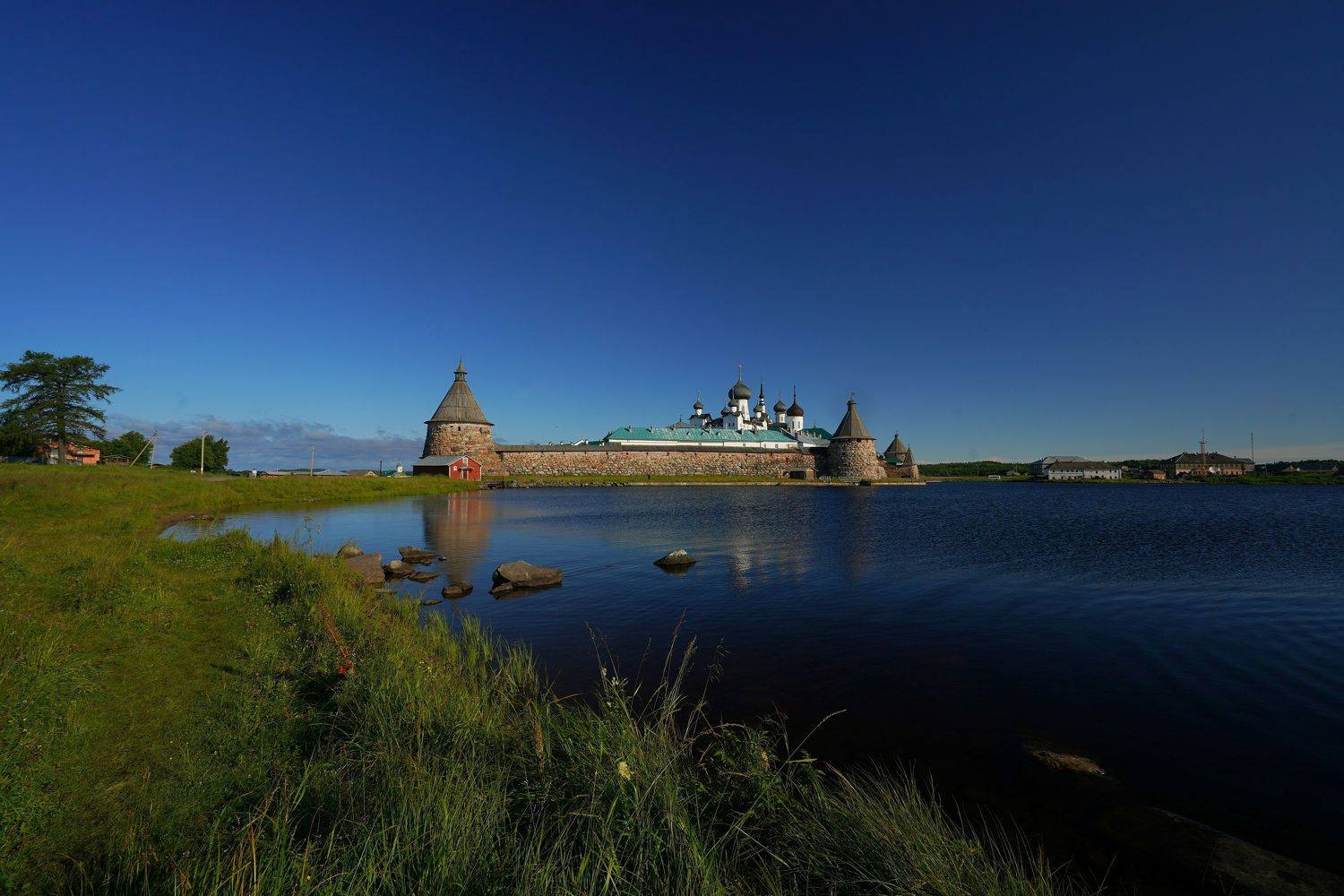 shore, monastery, fortress, reflection, sea, island, sky, summer, landscape, horizon, temple, bastion, symbol,  Сергей Андреевич