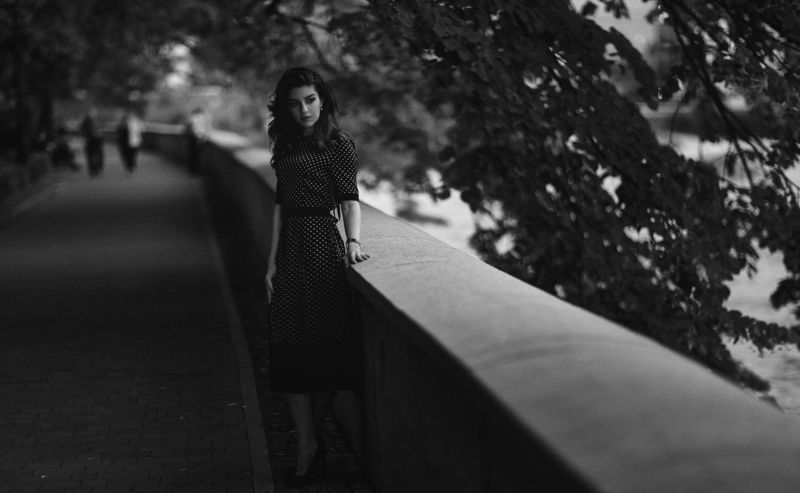 девушка,жанр,портрет,фотография,модель,арт,portrait,photography, middle,nature,soul,свет,girl,canon 35mm, woman,monochome,ню,гламур Алёна фото превью