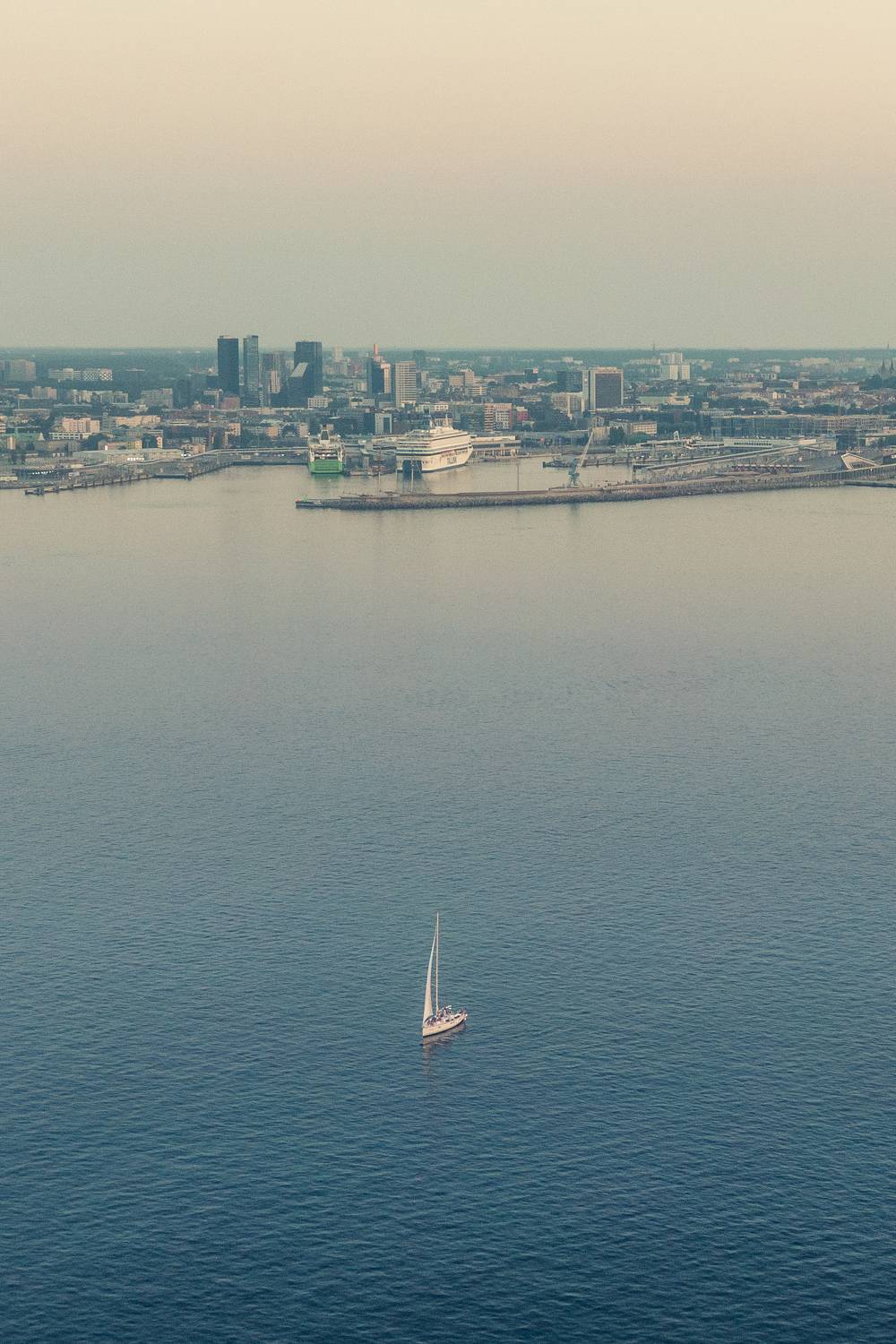 #estonia, #eesti, #visitestonia, #visitestland, #tallinn, #tallinnalaht, #bayoftallinn, #balticsea, #balticsinmycolours, #baltic, #drone, #dronephotography, #dronephoto, #dji, #djiphotography, #estoniafromthesky, #yachtlife, #yachtphotography, #beautifuld, Nikolai Mordan