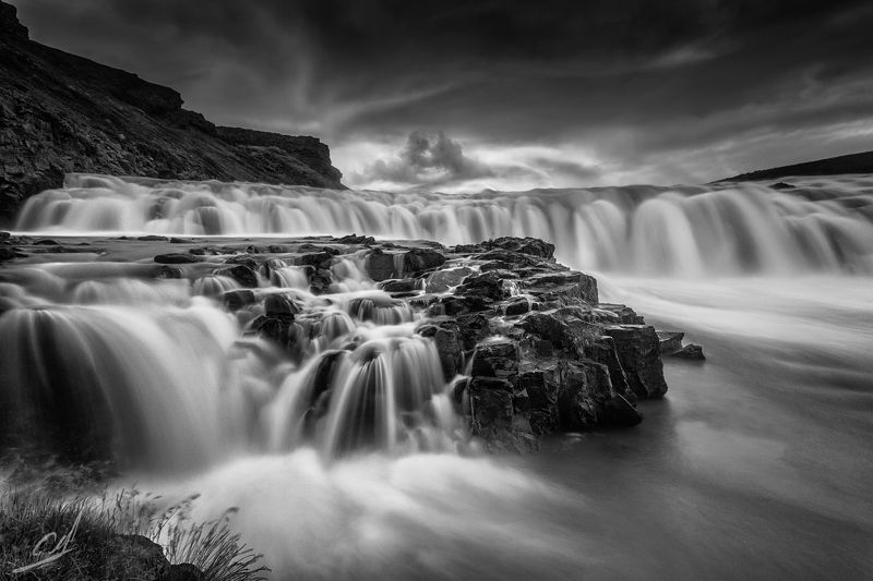 * QI SPACE * B&W photo Exhibition фото превью