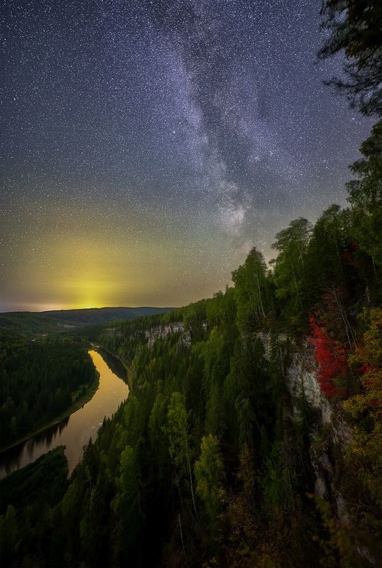 Ночь на Усьвинских столбах фото превью