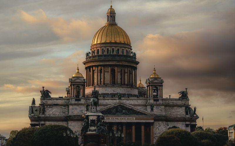 Исаакий на закате фото превью