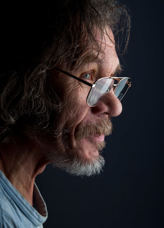 Художник фото превью