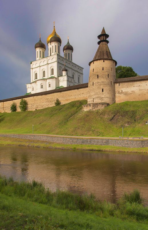 псков,кром,башни Псковские фото превью