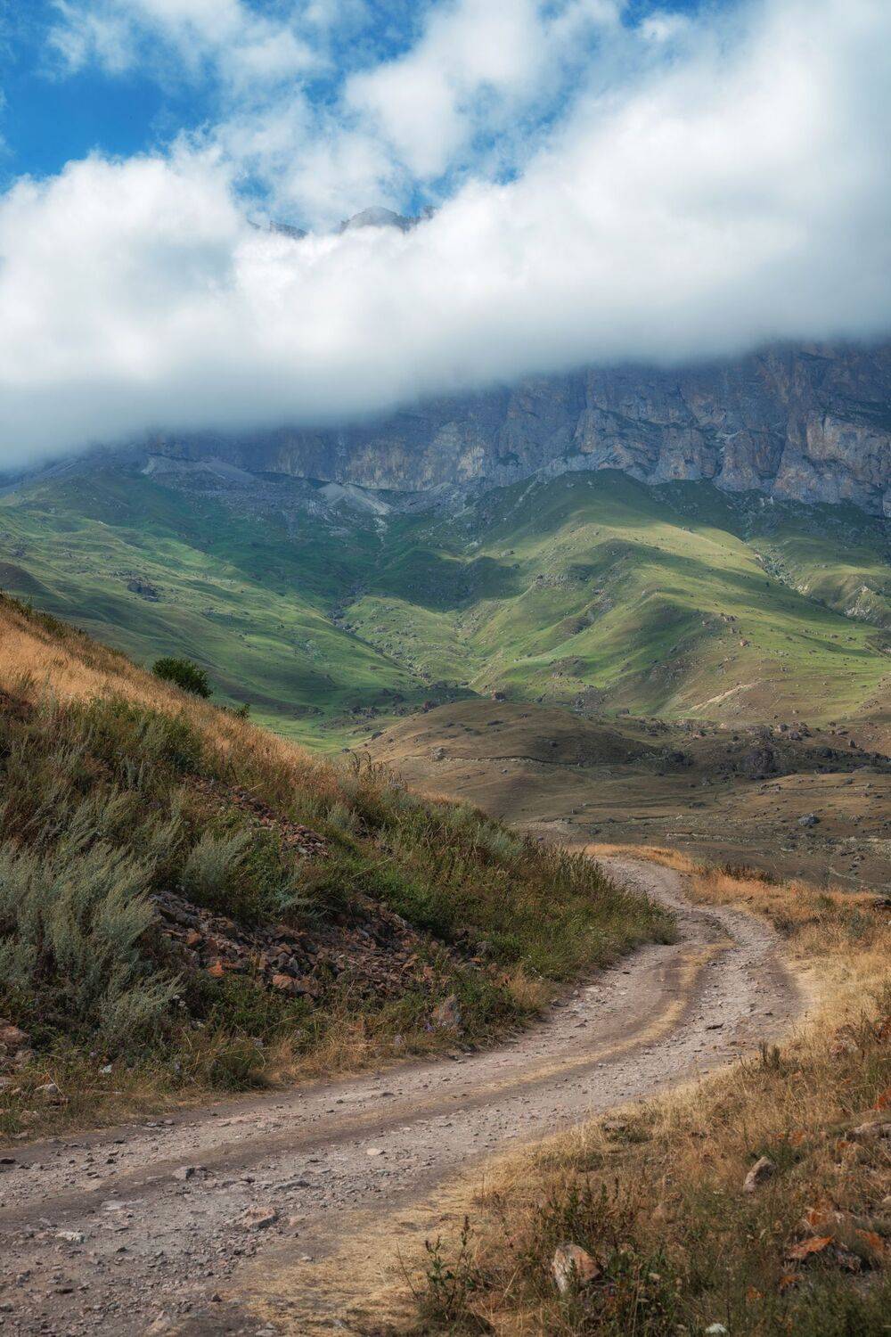 , Дэм Константин