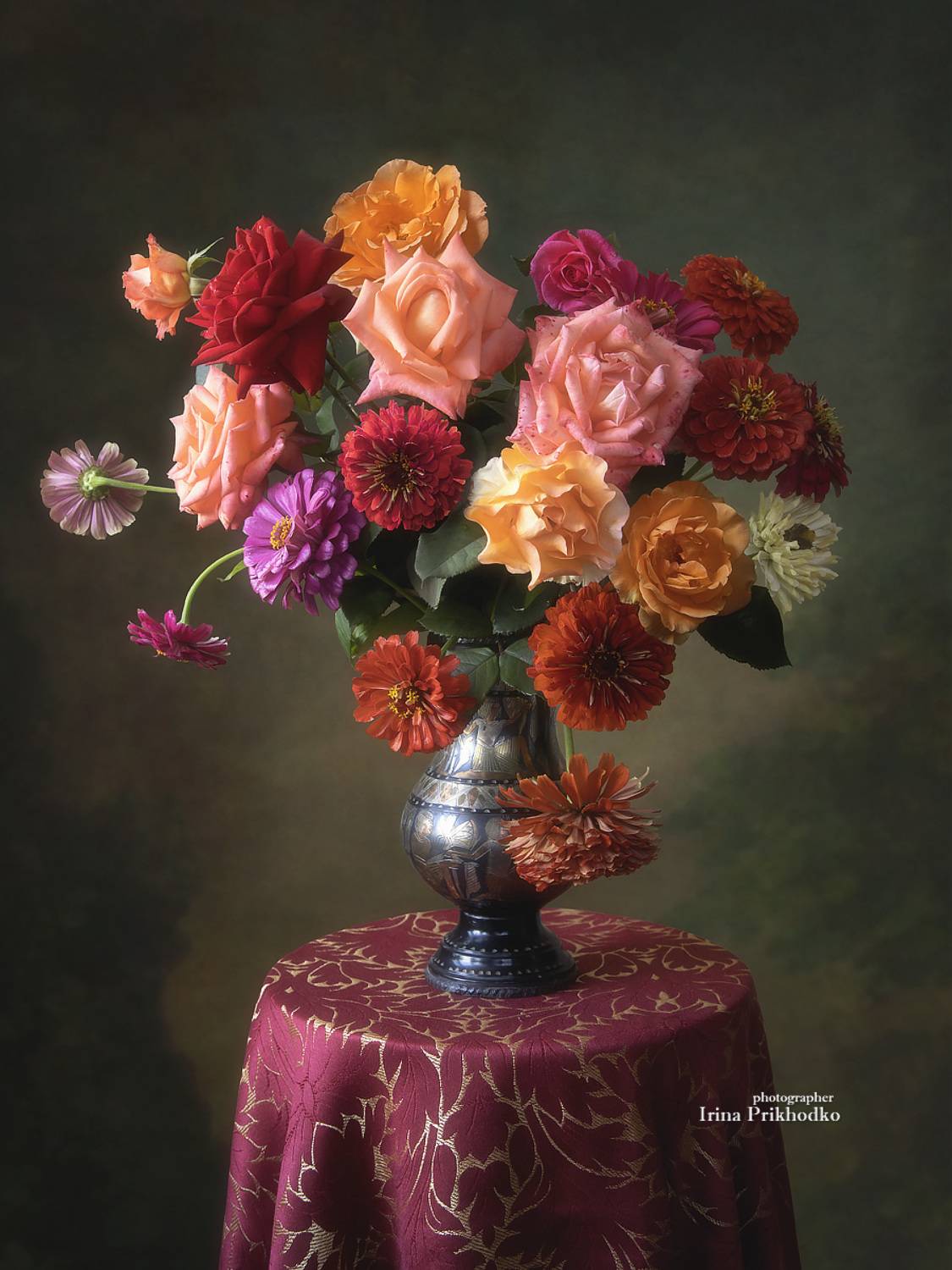 натюрморт, цветы, букеты, розы, циннии, Приходько Ирина