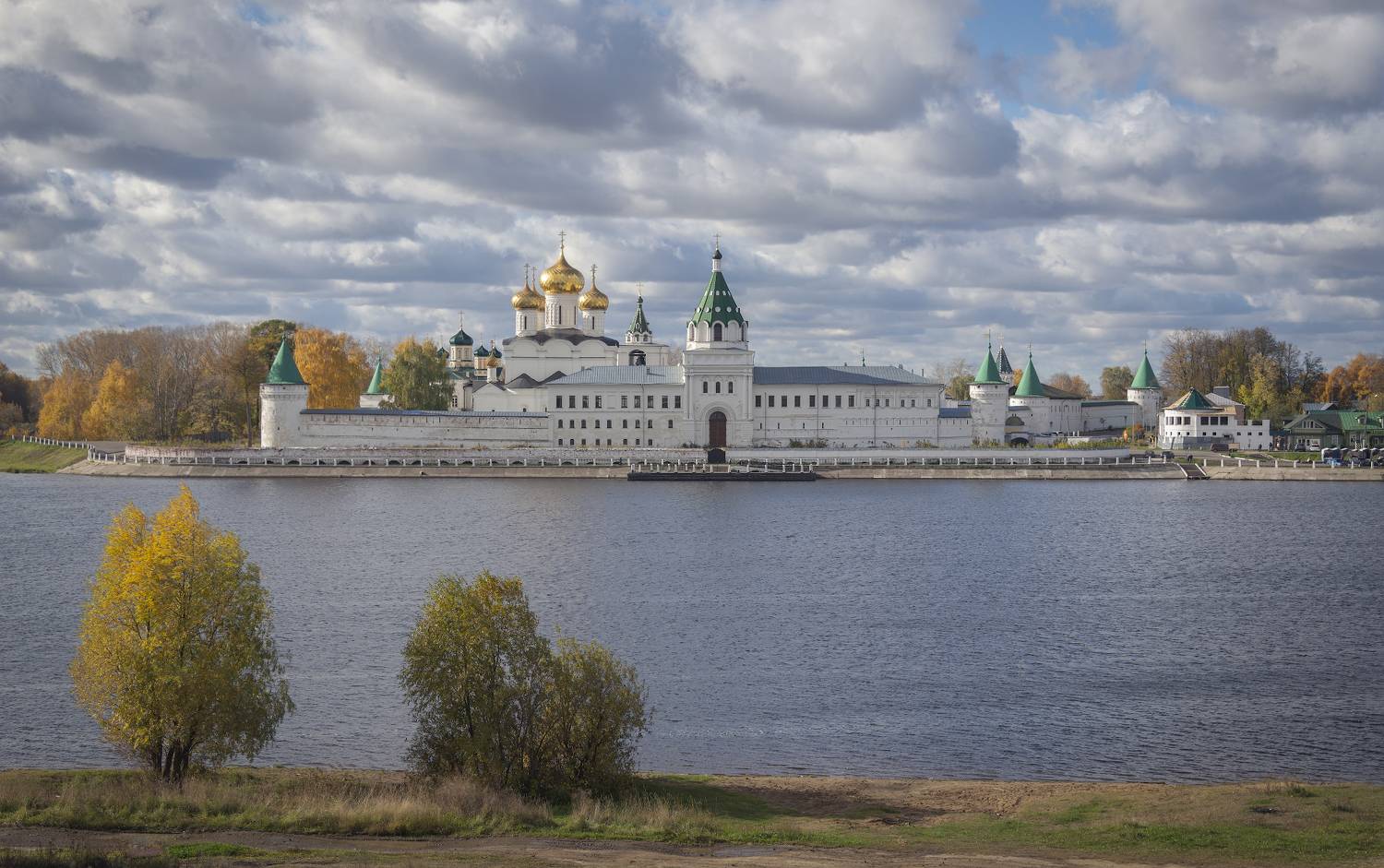 монастырь, кострома, река, купола, храмы, Сергей Аникин