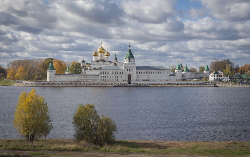 Ипатьевский монастырь фото превью