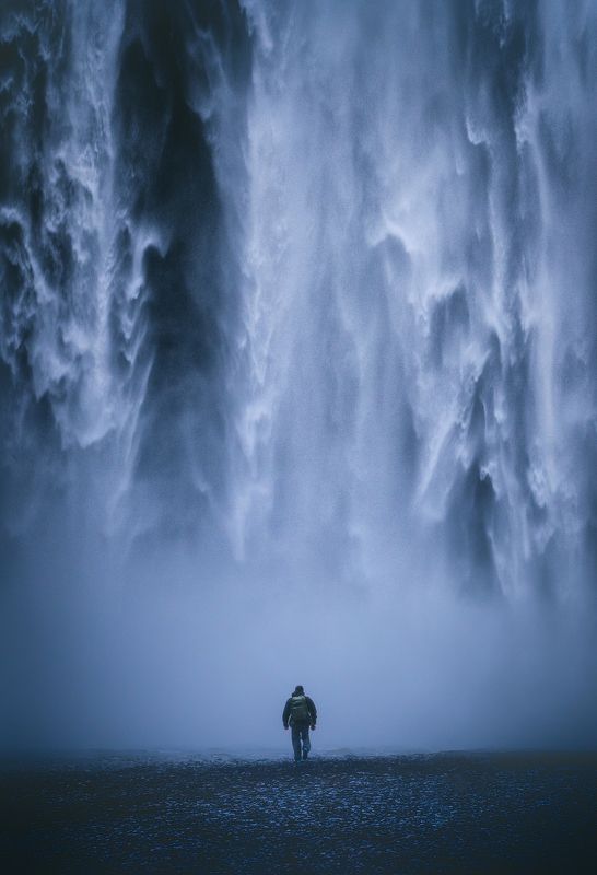 Person, Waterfall, Iceland, Moody, Lost Lost фото превью