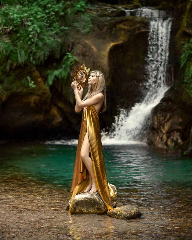 Джибаро, солнце, портрет, девушка, золото Джибаро фото превью