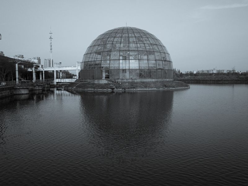 Abandoned University фото превью