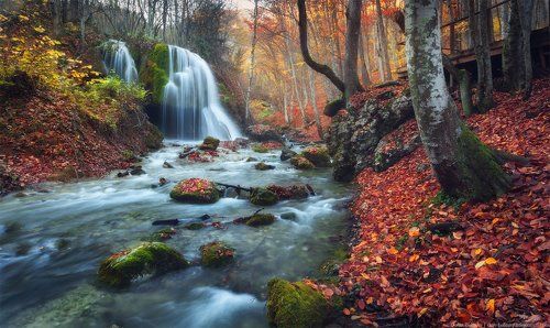 Водопад Серебряные Струи (Большой каньон Крыма)