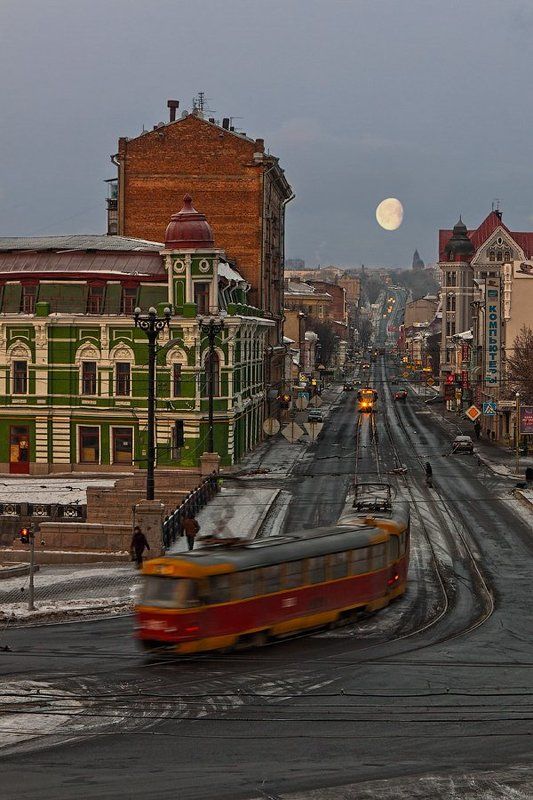 Утро в городе фото превью