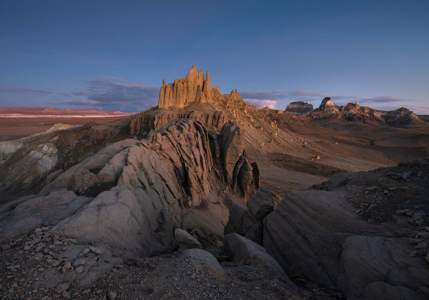 казахстан мангистау айракты шомонай, Кутыгин Эдуард