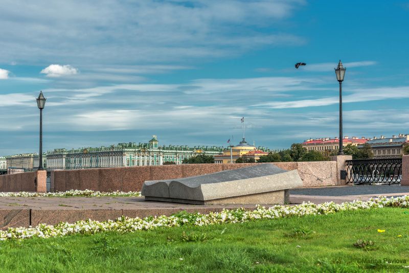 Осенний акварельный Петербург. Памятник\