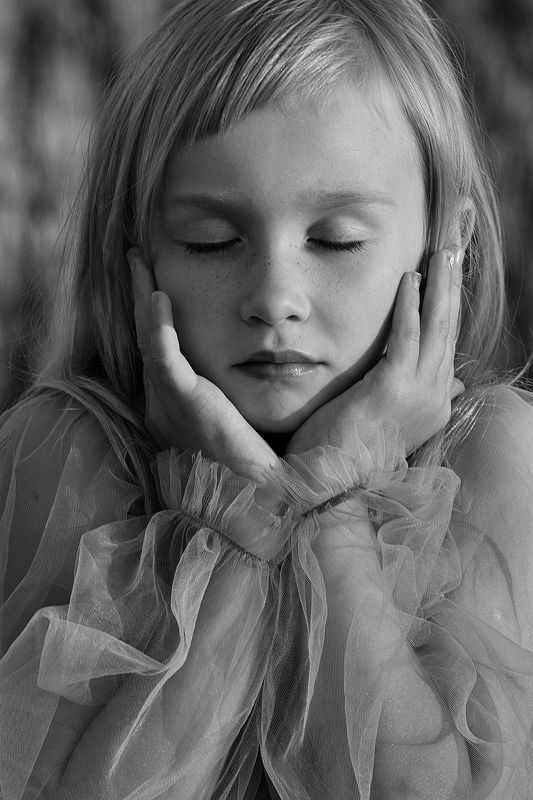 #детскийпортрет #дети #портрет #черно-белое  Летом фото превью