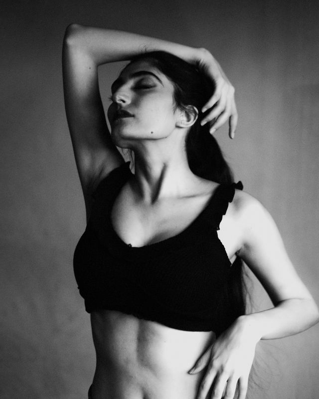 Elnaz фото превью