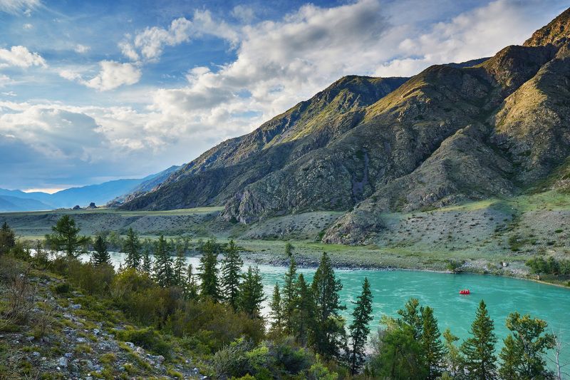 Алтай, река, небо, горы Искатели приключений фото превью
