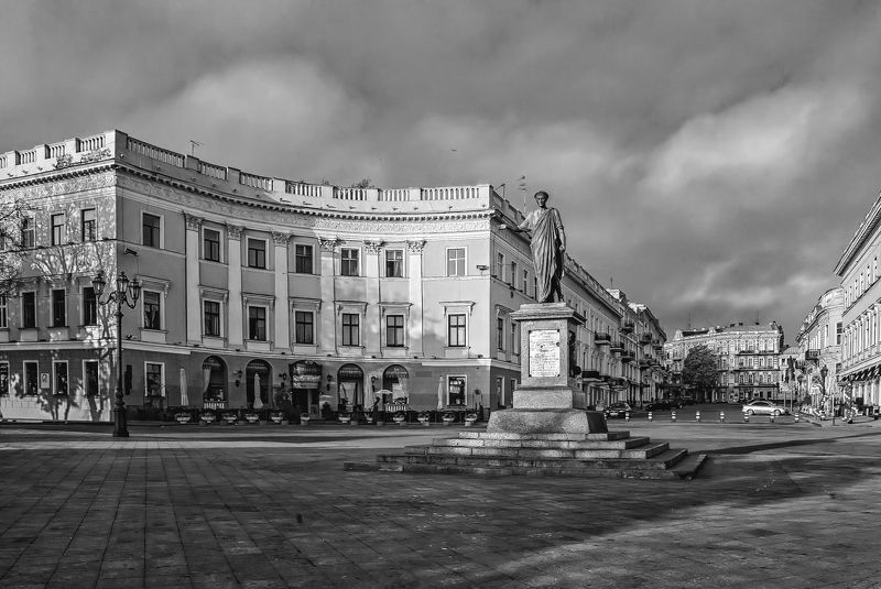 Вид на Дюка (но не с люка)))  фото превью