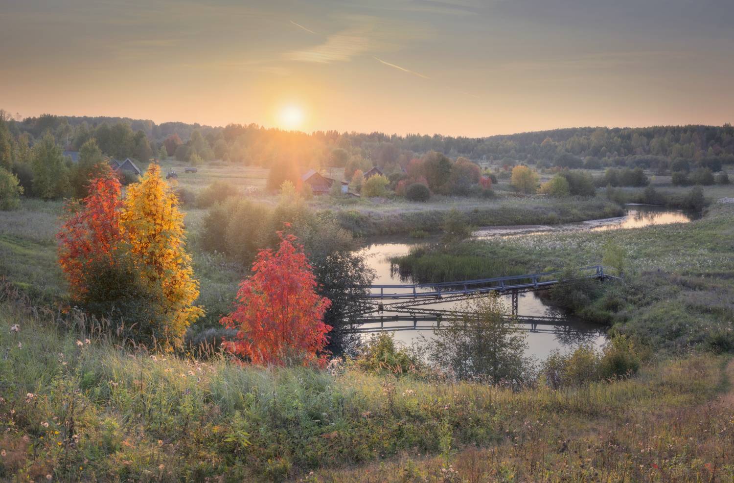 сентябрь закат солнце река рябина мостик село, Сергей Буторин