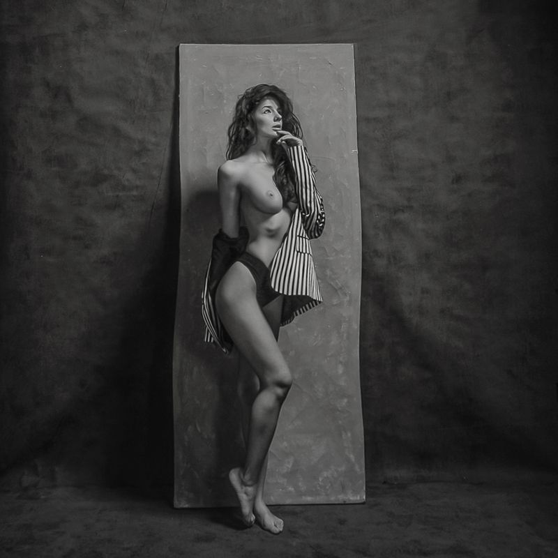 Kingdom of Crooked Mirrors фото превью