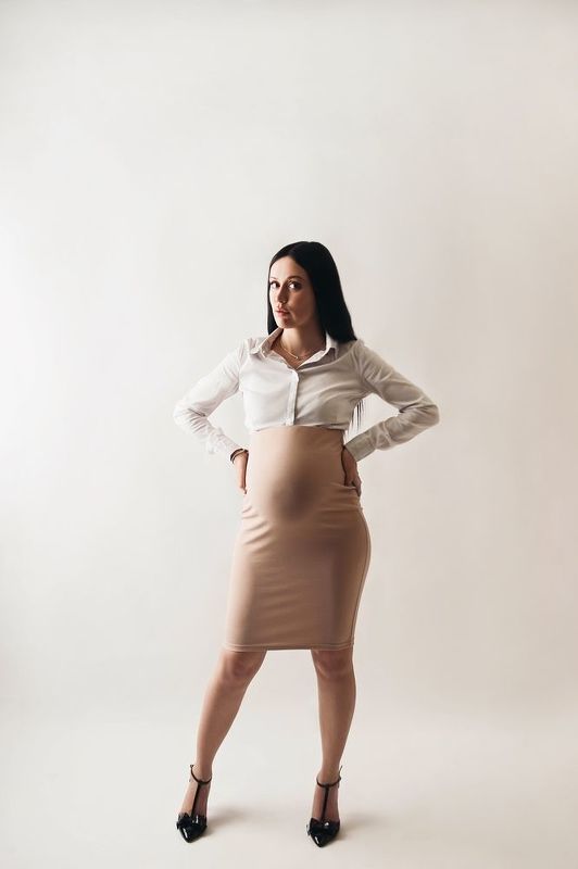 mom and baby, mom, maternity, pregnancy, mother, love, family, pregnancyphoto, familyphoto, материнство, мама, мама и малыш, мать и дитя, любовь, портрет, студийный портрет, семейный портрет, беременность, будущая мама, в ожидании  фото превью