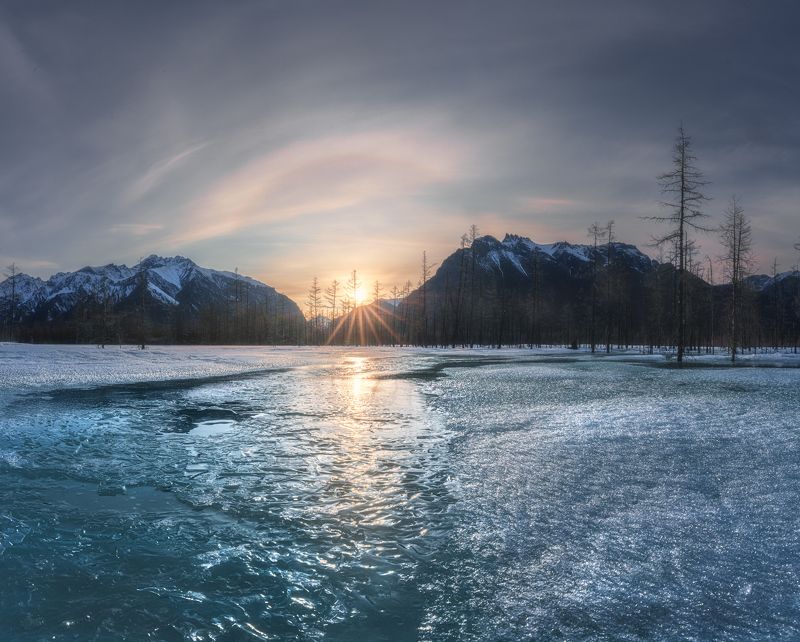Чарская пустыня, Чара, пейзаж, mountains, Кодар, наледь, горы, Забайкалье, лед, река, landscape, desert Гало над Кодаром фото превью