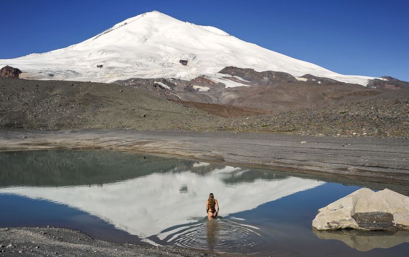эльбрус, бирджалы, озеро в котором отражается эльбрус, горное озеро, озеро бирджалы, Горное озеро... фото превью